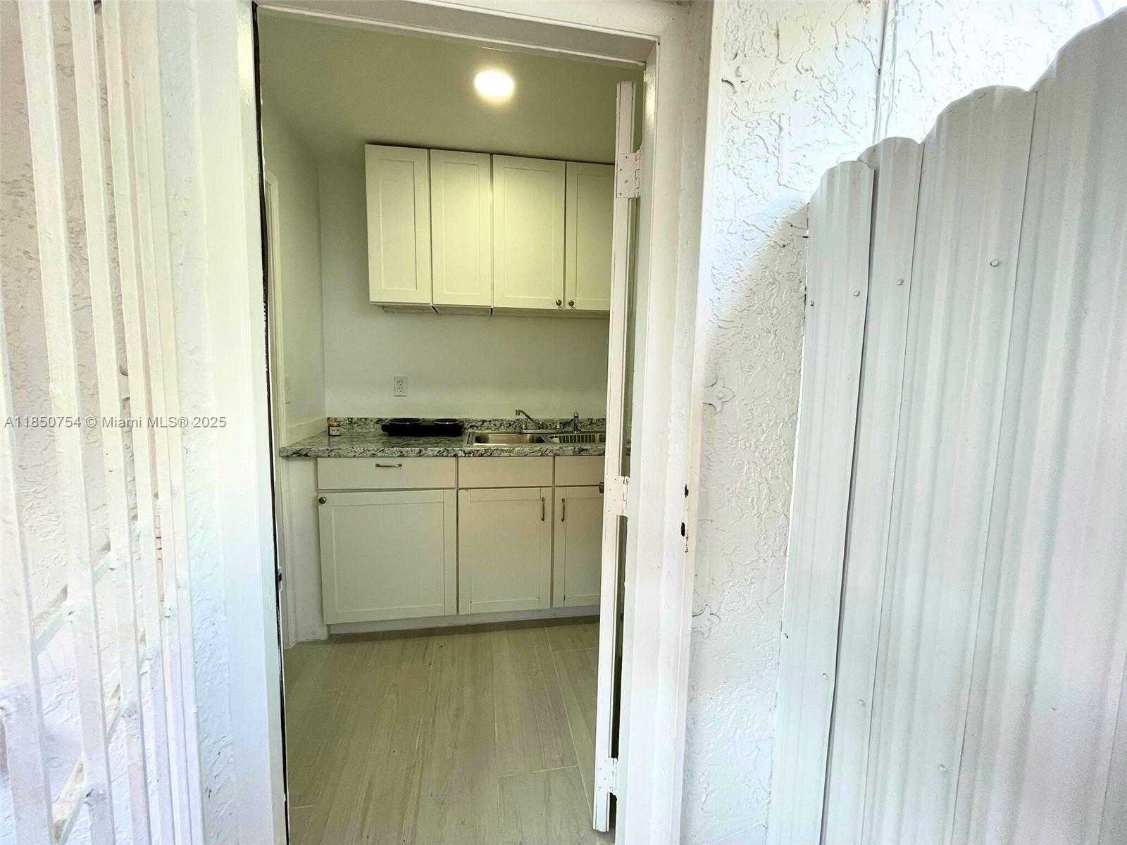 Small Image of 20020 NORTH WEST 64TH CT #1, Hialeah Number 34