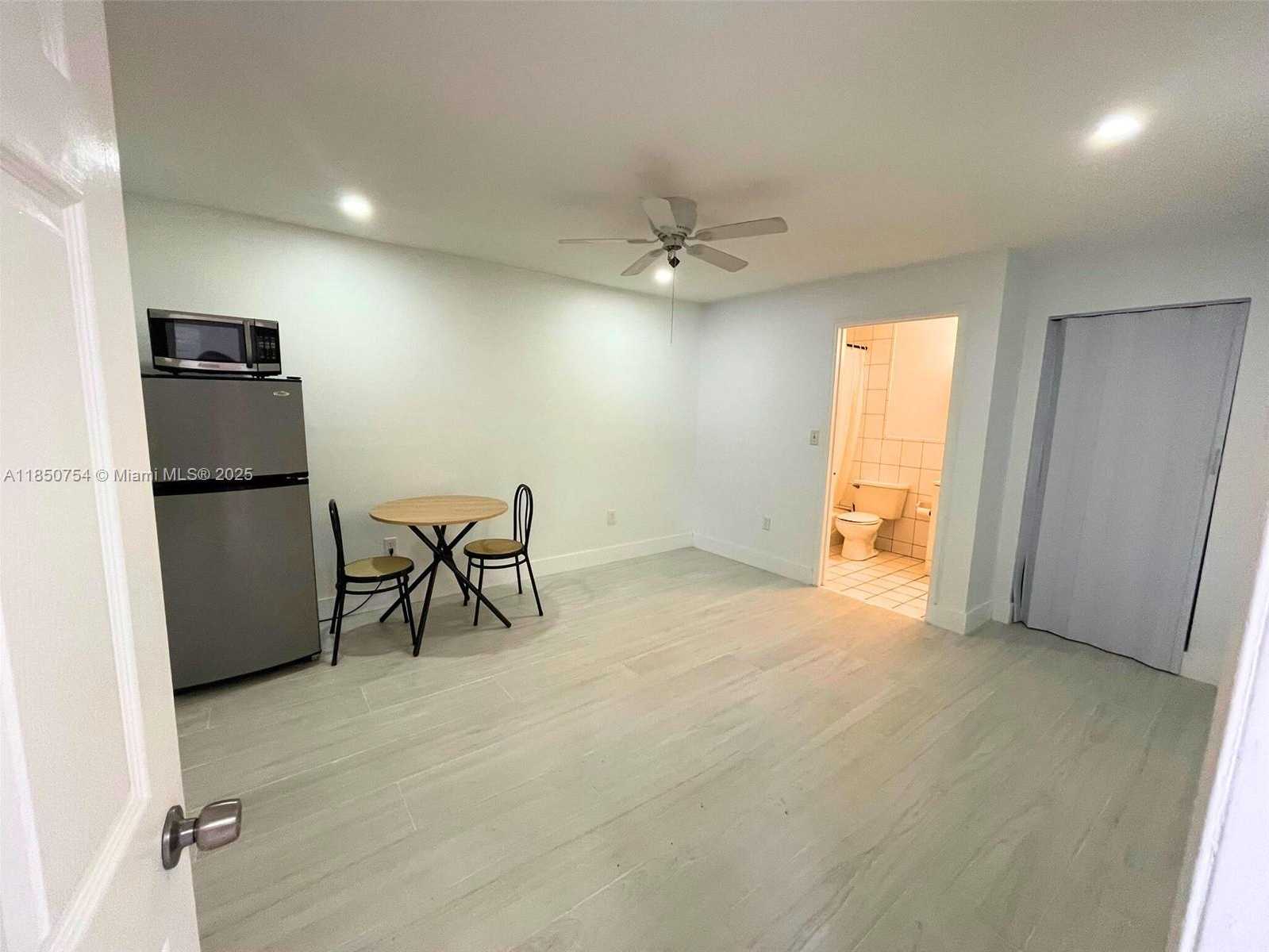 Small Image of 20020 NORTH WEST 64TH CT #1, Hialeah Number 7