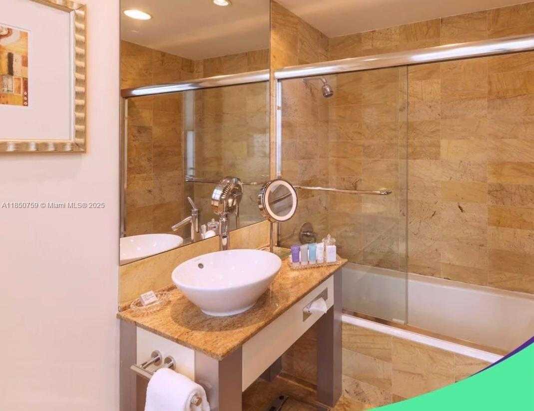 Small Image of 1395 BRICKELL AVE #2803, Miami Number 2