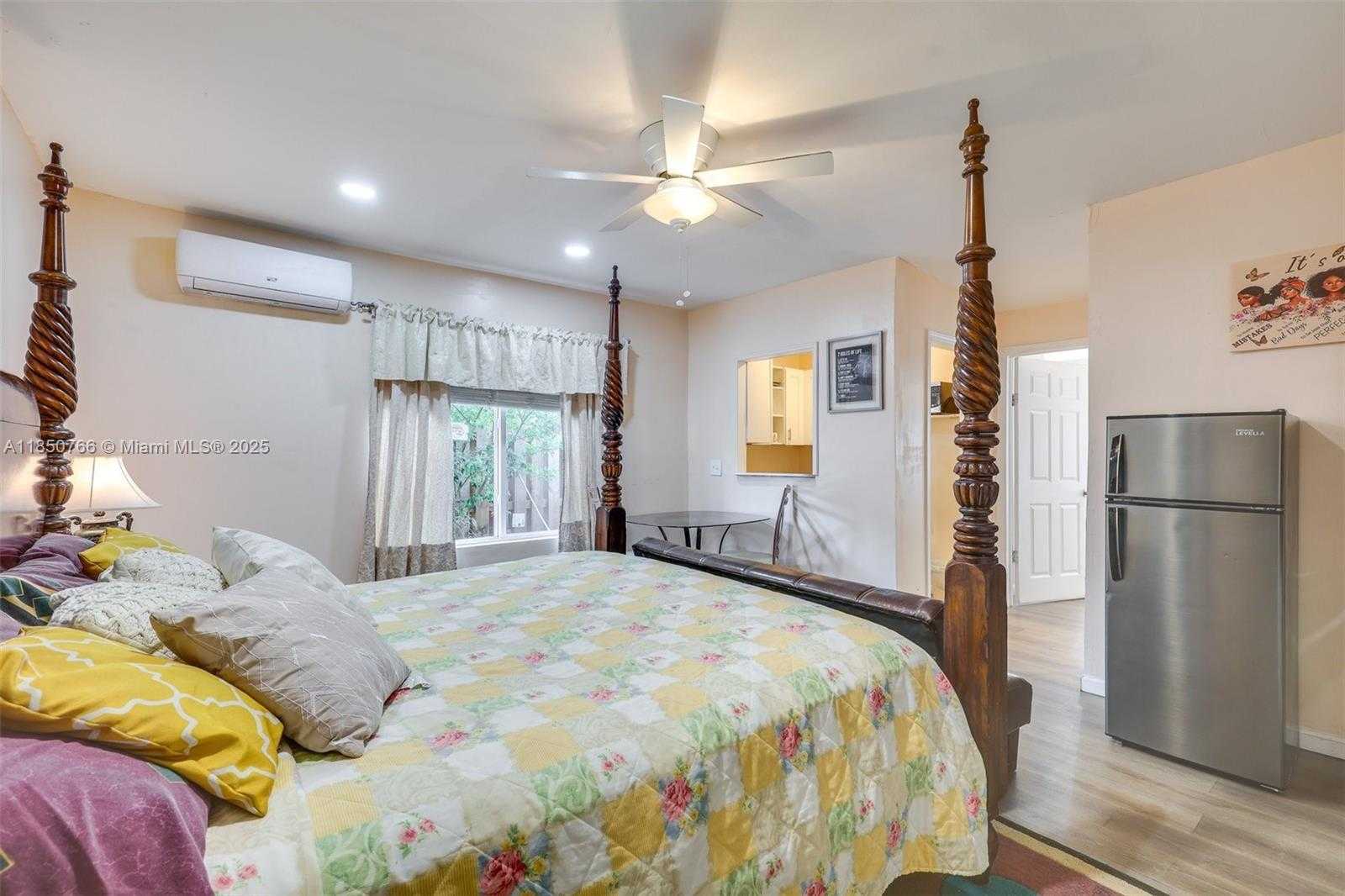 Small Image of 610 CAROLINA AVE #B, Fort Lauderdale Number 4