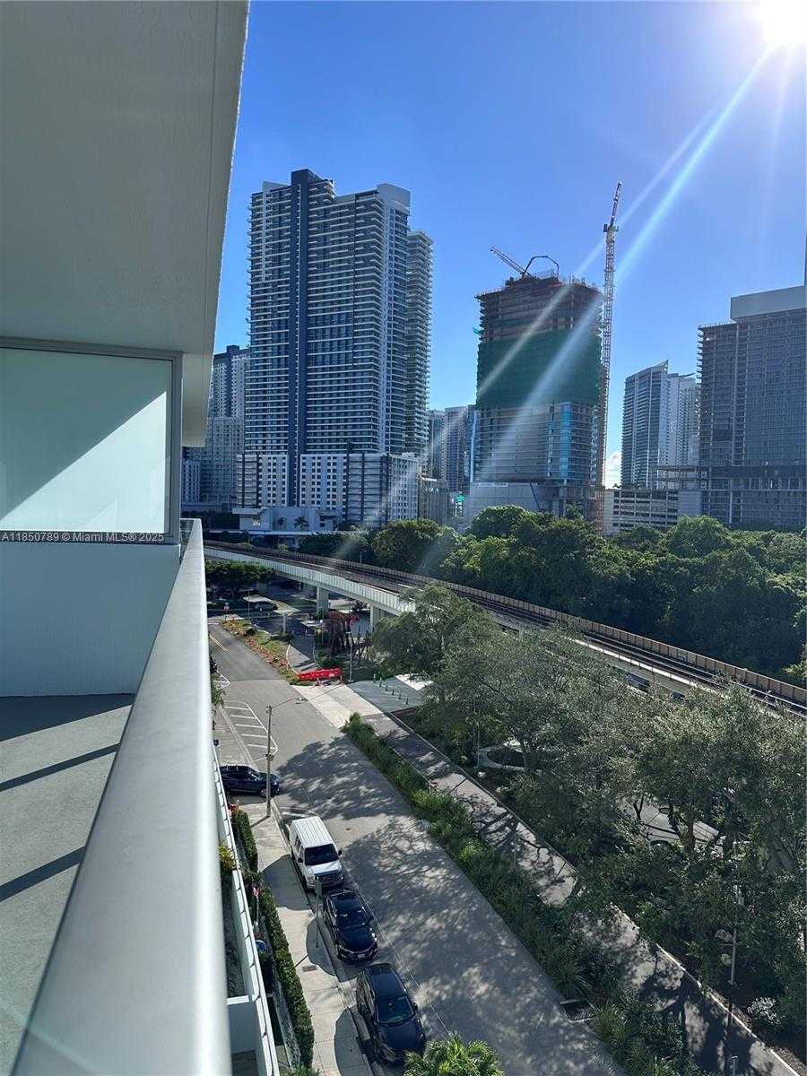 Small Image of 1600 SOUTH WEST 1ST AVE #605, Miami Number 19