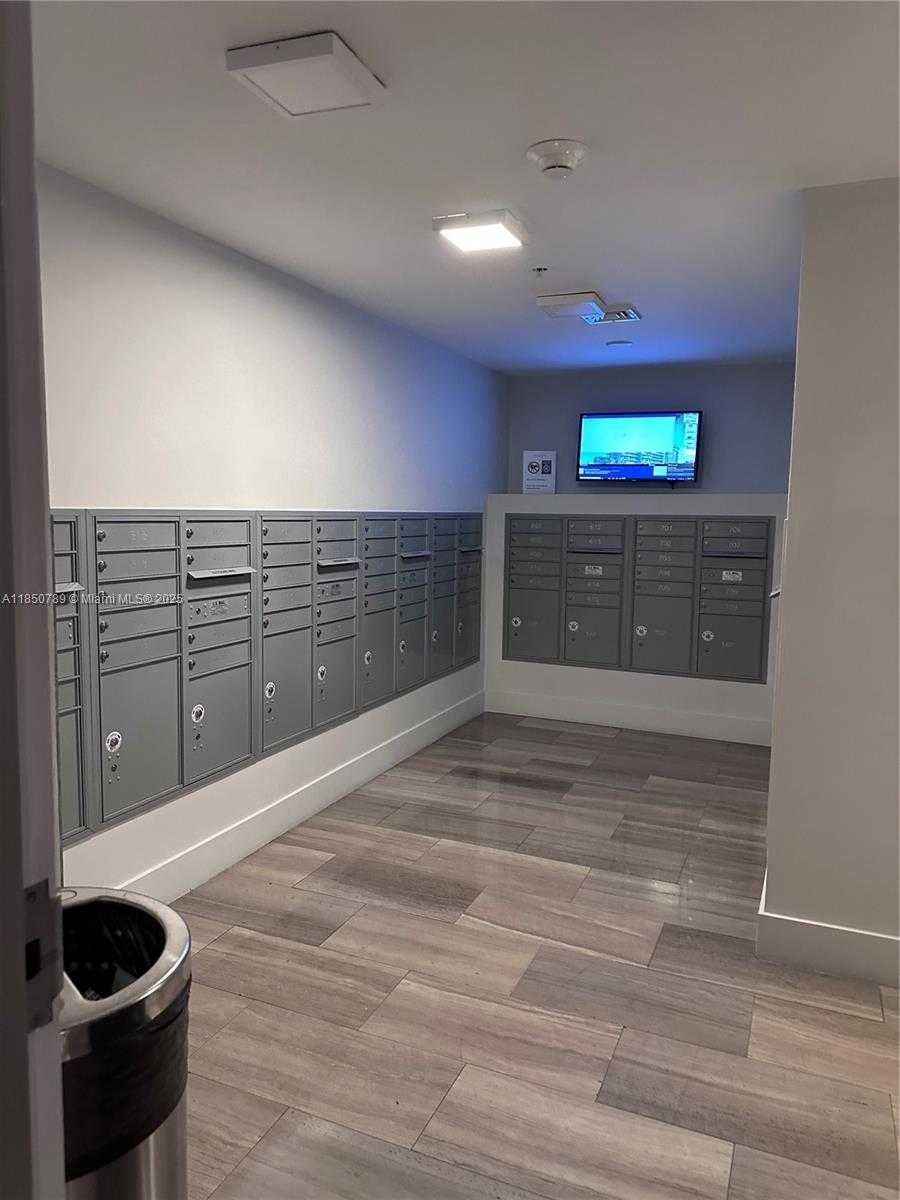 Small Image of 1600 SOUTH WEST 1ST AVE #605, Miami Number 21