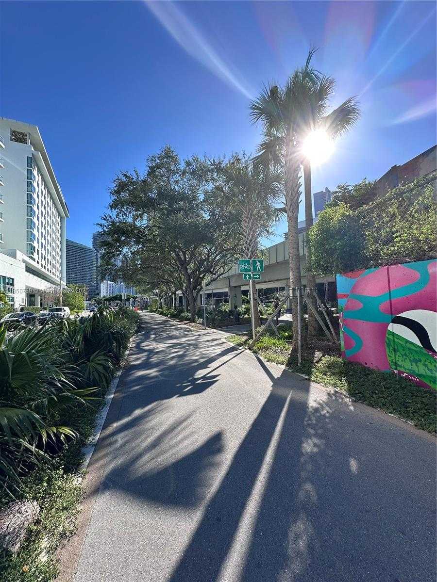 Small Image of 1600 SOUTH WEST 1ST AVE #605, Miami Number 27