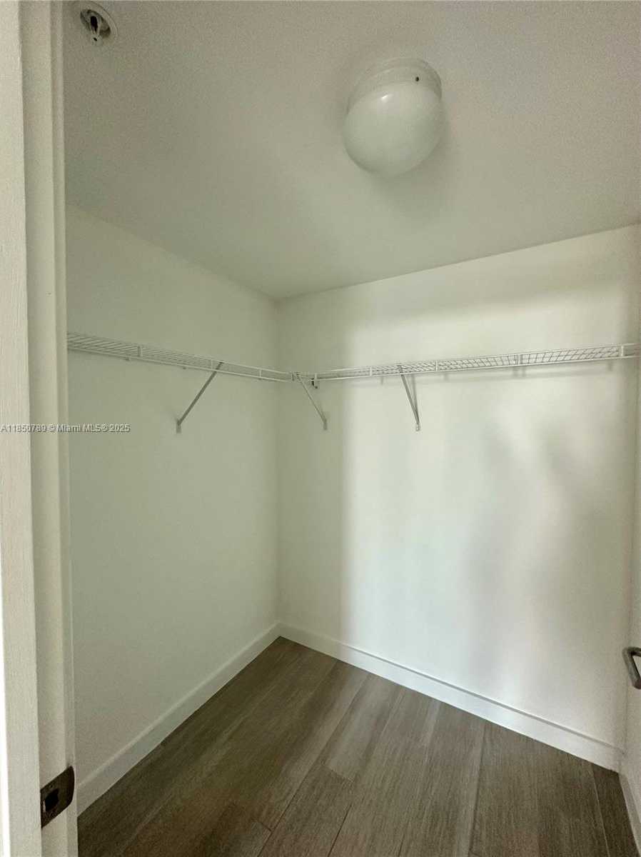 Small Image of 1600 SOUTH WEST 1ST AVE #605, Miami Number 5