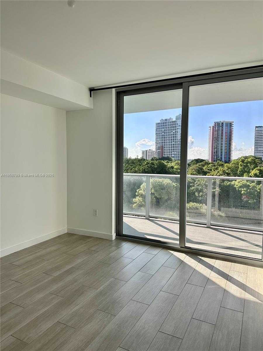 Small Image of 1600 SOUTH WEST 1ST AVE #605, Miami Number 8