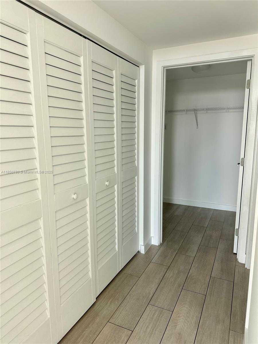 Small Image of 1600 SOUTH WEST 1ST AVE #605, Miami Number 9