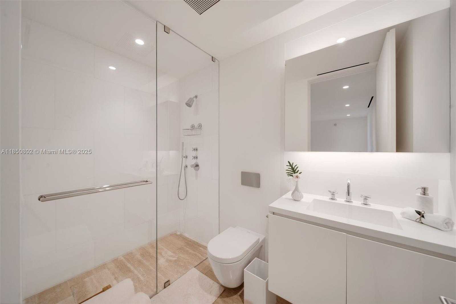 Small Image of 9001 COLLINS AVE #S-605, Surfside Number 39