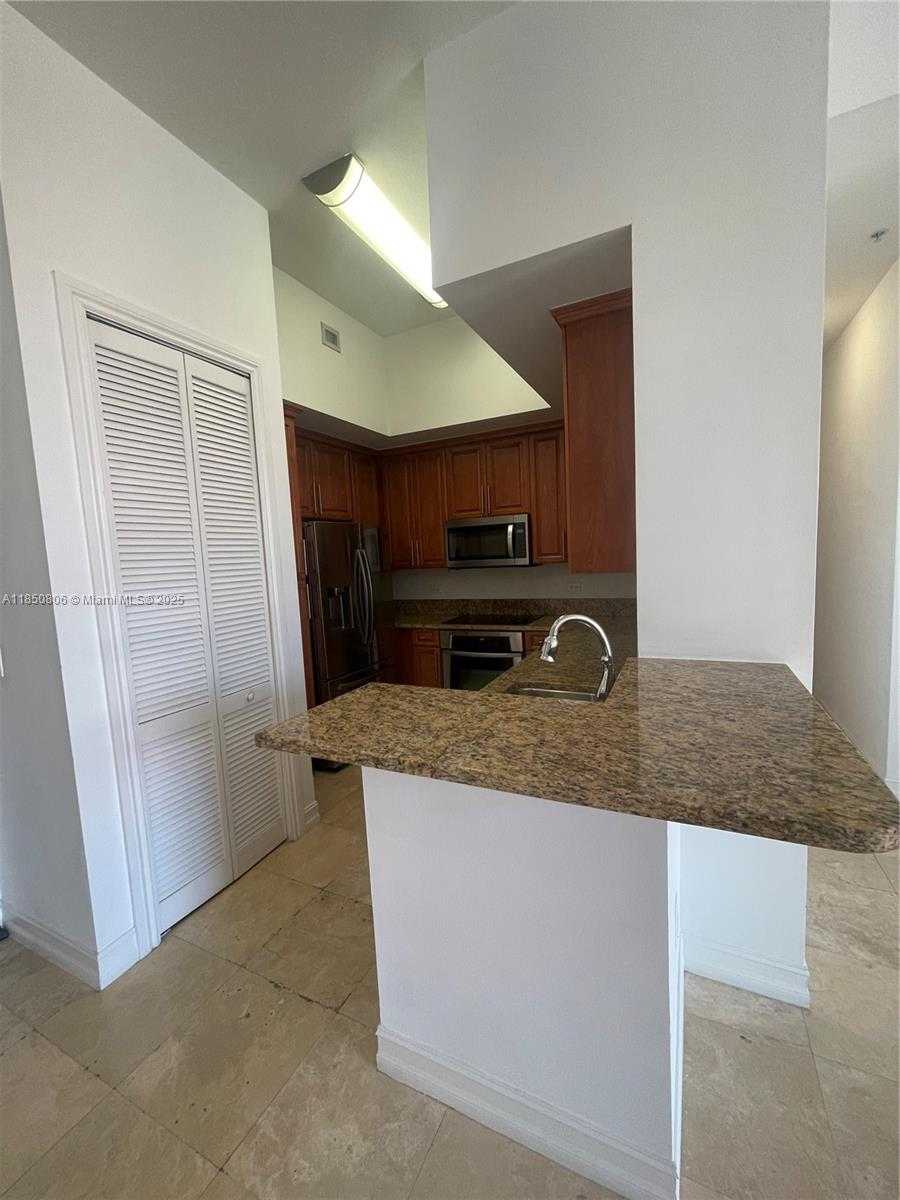 Small Image of 1805 PONCE DE LEON BLVD #633, Coral Gables Number 7