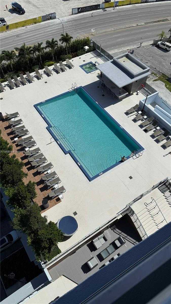 Small Image of 7901 HISPANOLA AVE #1409, North Bay Village Number 13