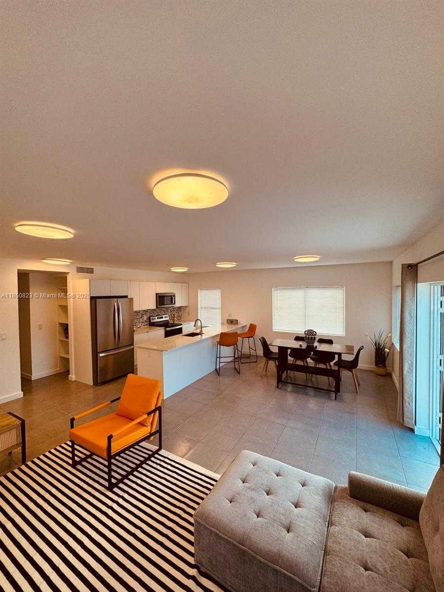 Small Image of 737 NORTH WEST 4TH ST, Hallandale Beach Number 11