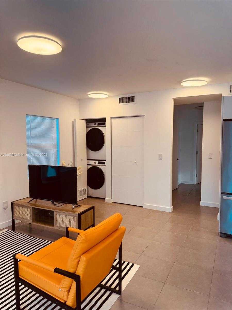 Small Image of 737 NORTH WEST 4TH ST, Hallandale Beach Number 14