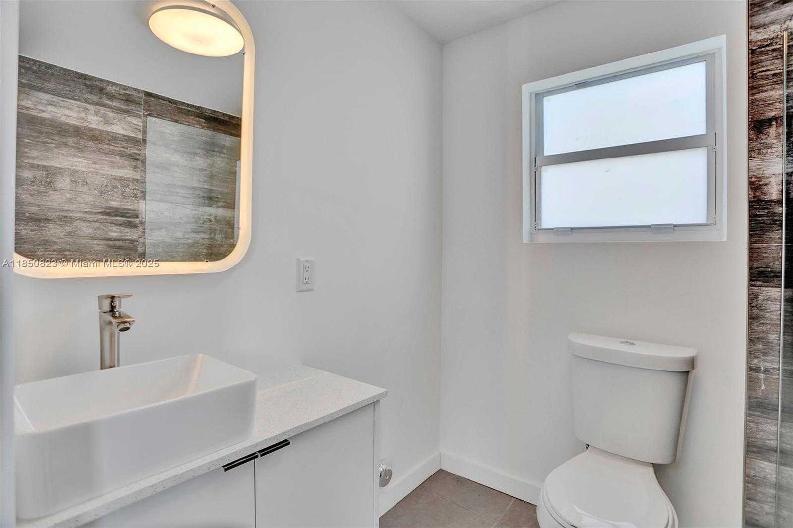 Small Image of 737 NORTH WEST 4TH ST, Hallandale Beach Number 30