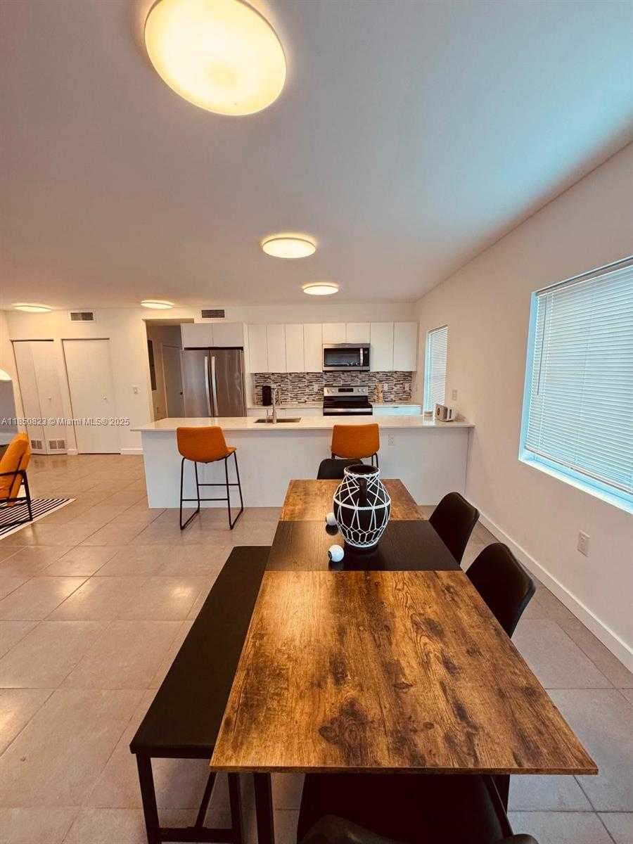 Small Image of 737 NORTH WEST 4TH ST, Hallandale Beach Number 8