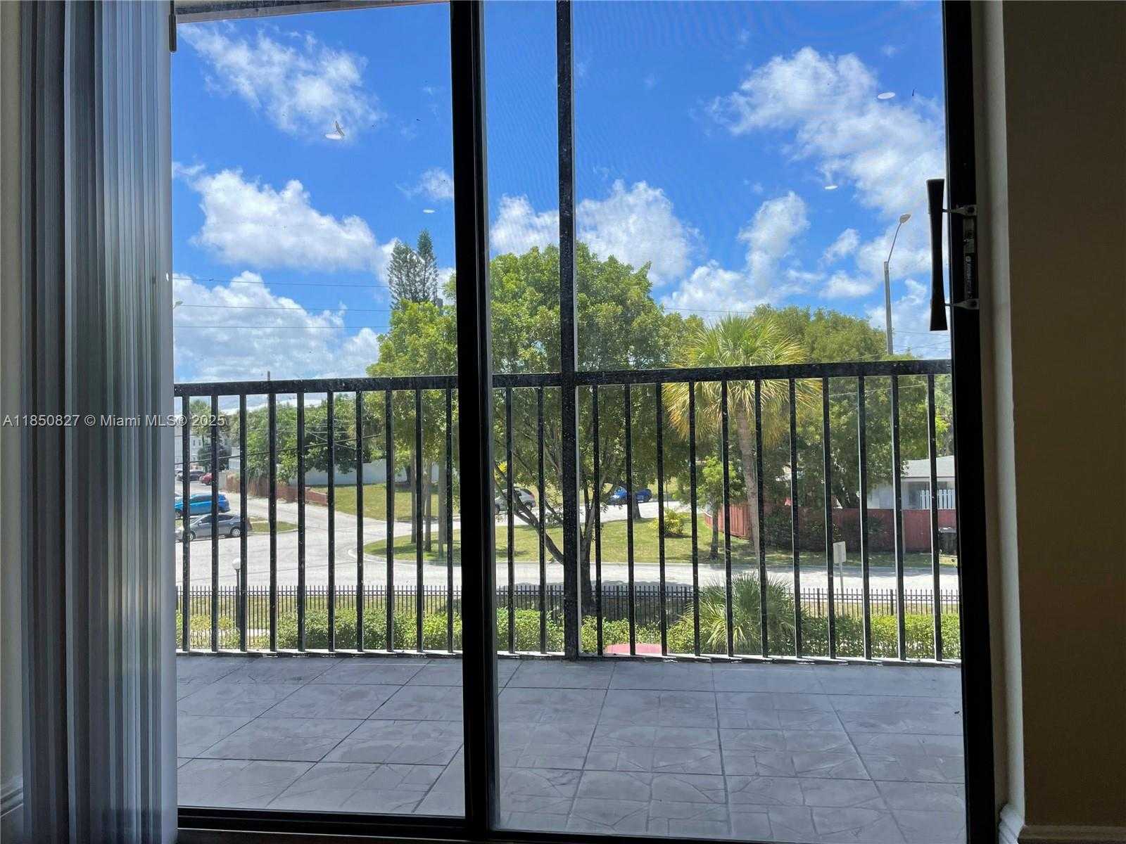 Small Image of 16851 NORTH EAST 23RD AVE #A303, North Miami Beach Number 7