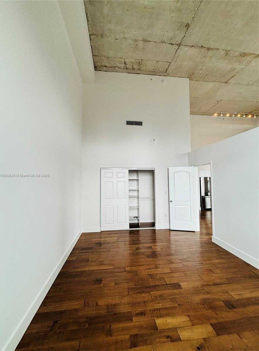 Small Image of 133 NORTH EAST 2ND AVE #3513, Miami Number 14