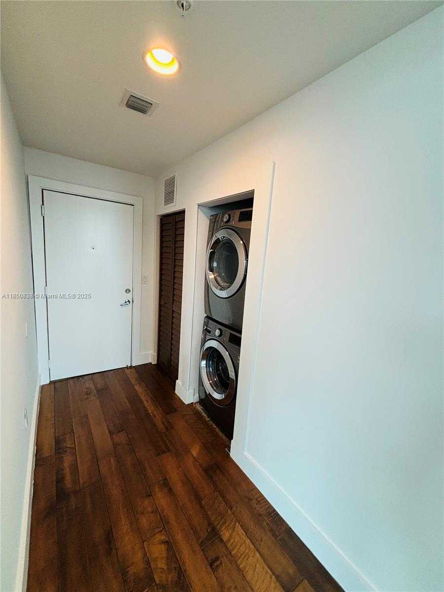Small Image of 133 NORTH EAST 2ND AVE #3513, Miami Number 22