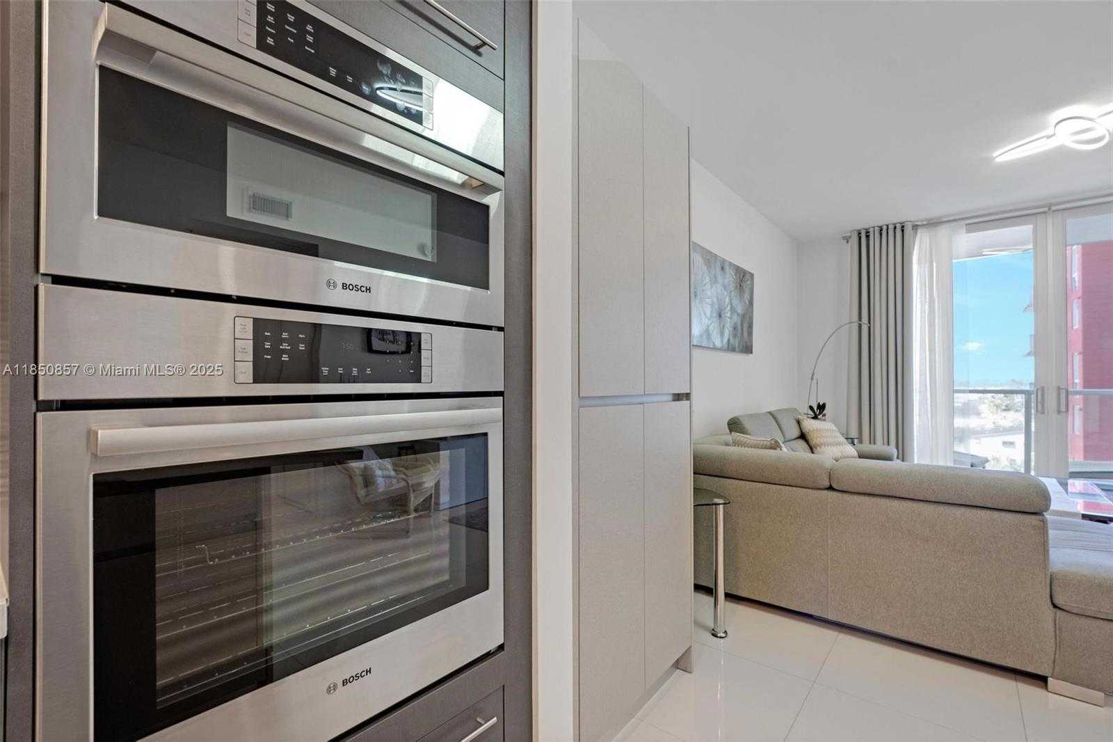 Small Image of 7825 NORTH WEST 107TH AVE #618, Doral Number 11