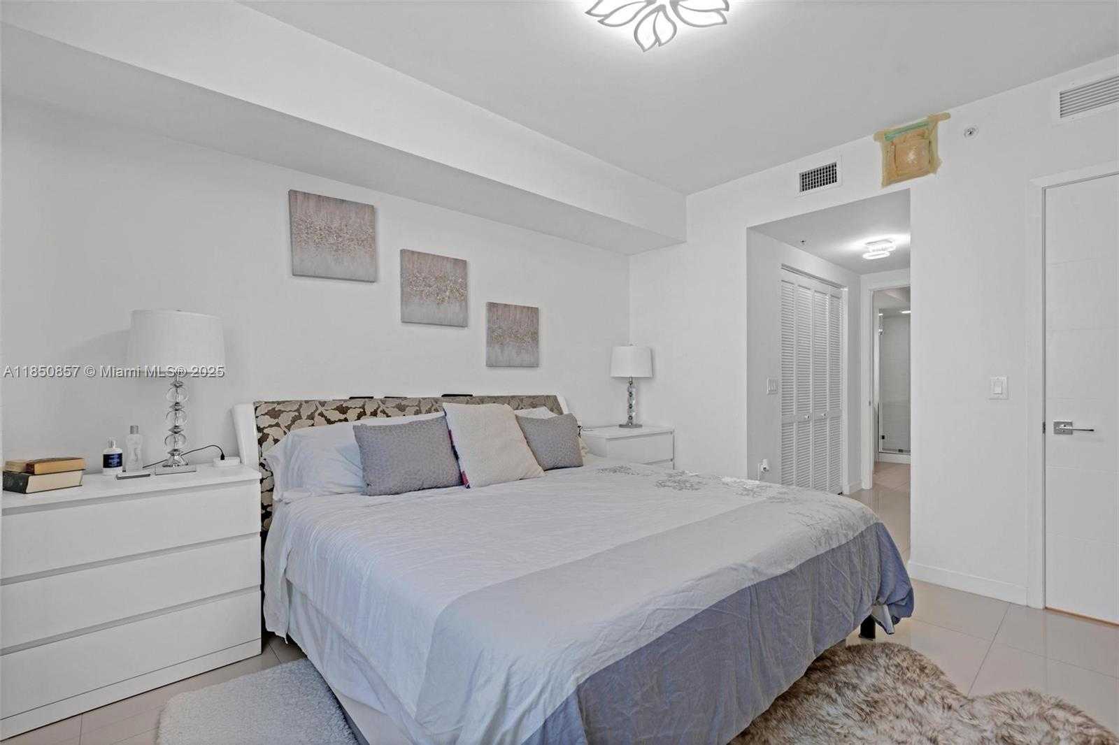 Small Image of 7825 NORTH WEST 107TH AVE #618, Doral Number 19