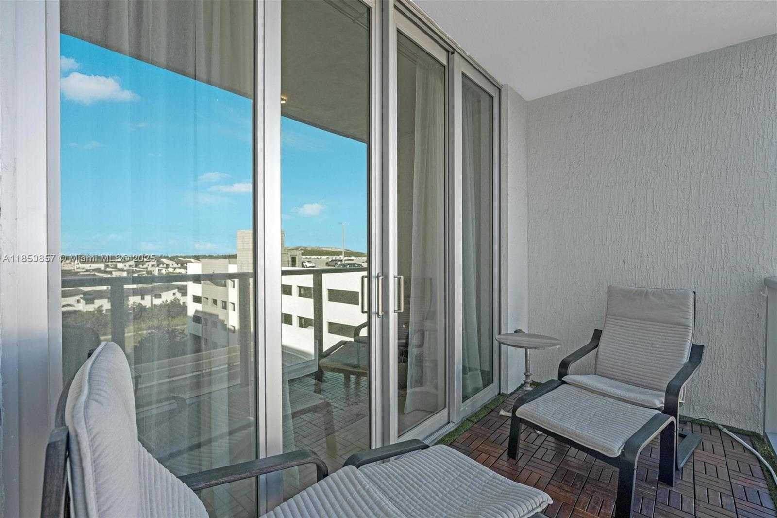 Small Image of 7825 NORTH WEST 107TH AVE #618, Doral Number 29