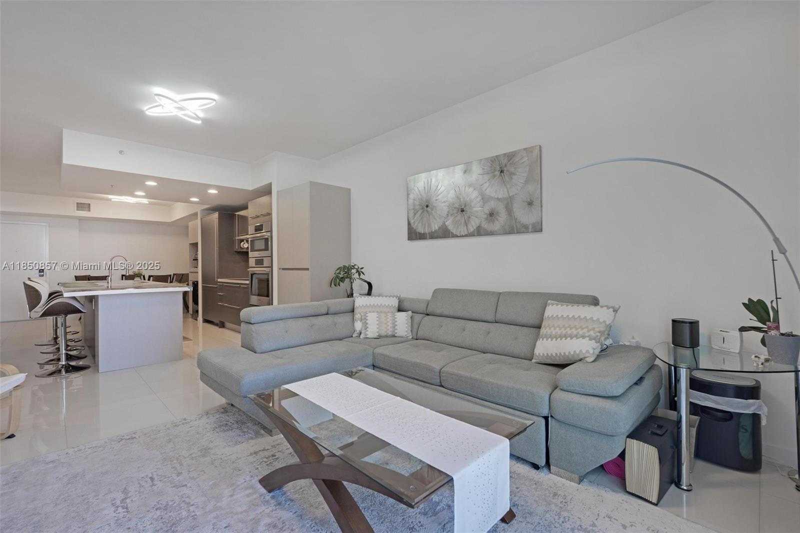 Small Image of 7825 NORTH WEST 107TH AVE #618, Doral Number 3