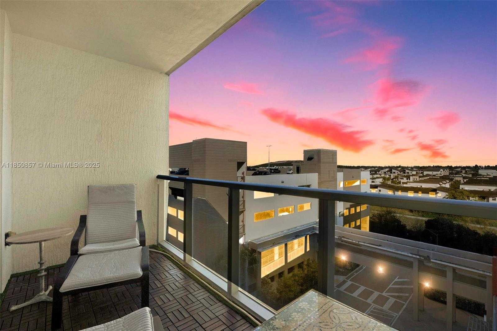 Small Image of 7825 NORTH WEST 107TH AVE #618, Doral Number 5