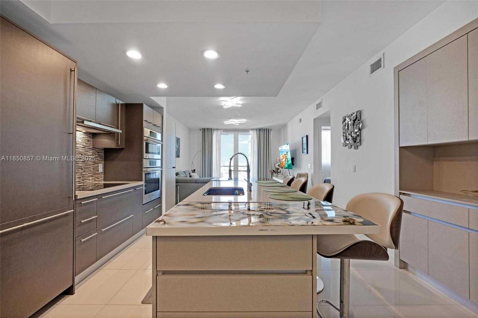 Small Image of 7825 NORTH WEST 107TH AVE #618, Doral Number 7