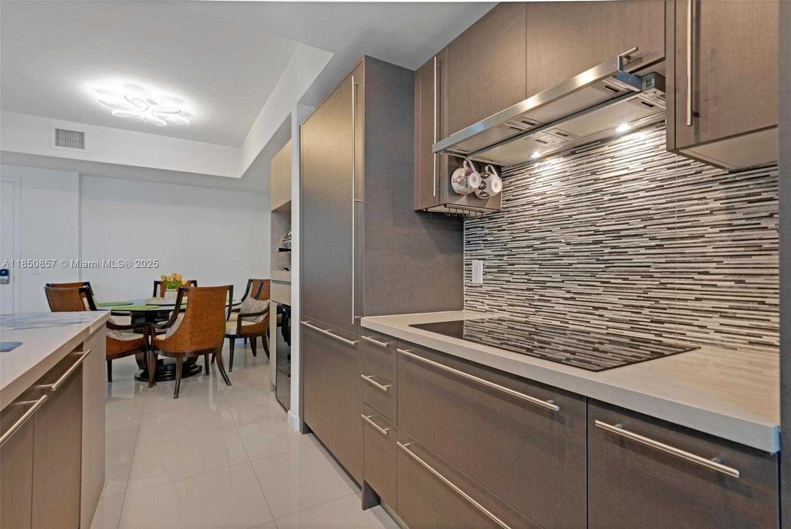 Small Image of 7825 NORTH WEST 107TH AVE #618, Doral Number 9