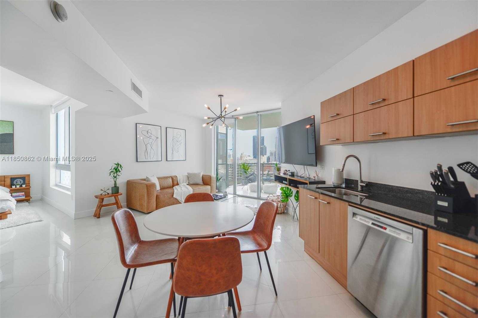 Small Image of 350 SOUTH MIAMI AVE #1911, Miami Number 2