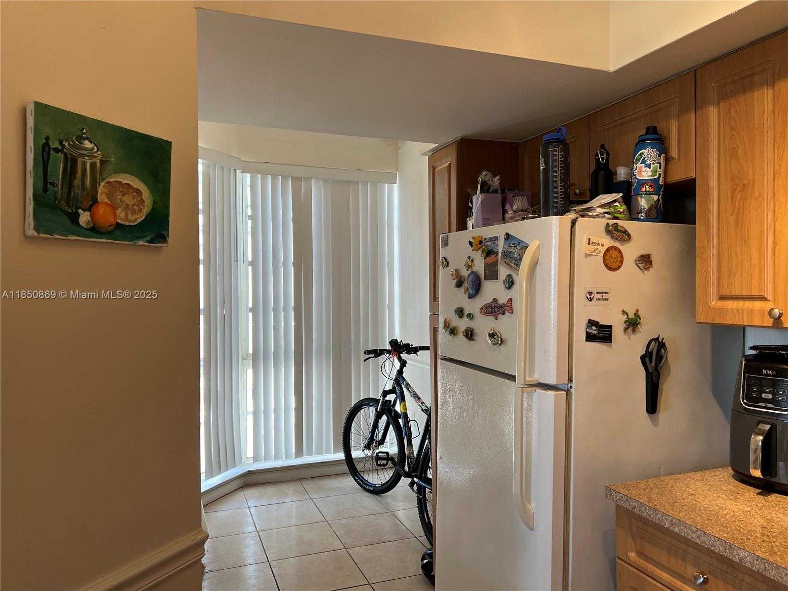 Small Image of 1280 SOUTH ALHAMBRA CIR #2413, Coral Gables Number 10