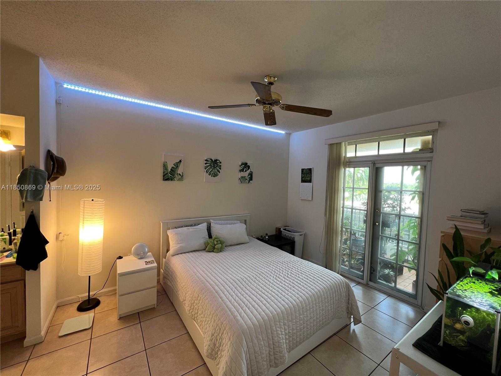 Small Image of 1280 SOUTH ALHAMBRA CIR #2413, Coral Gables Number 3