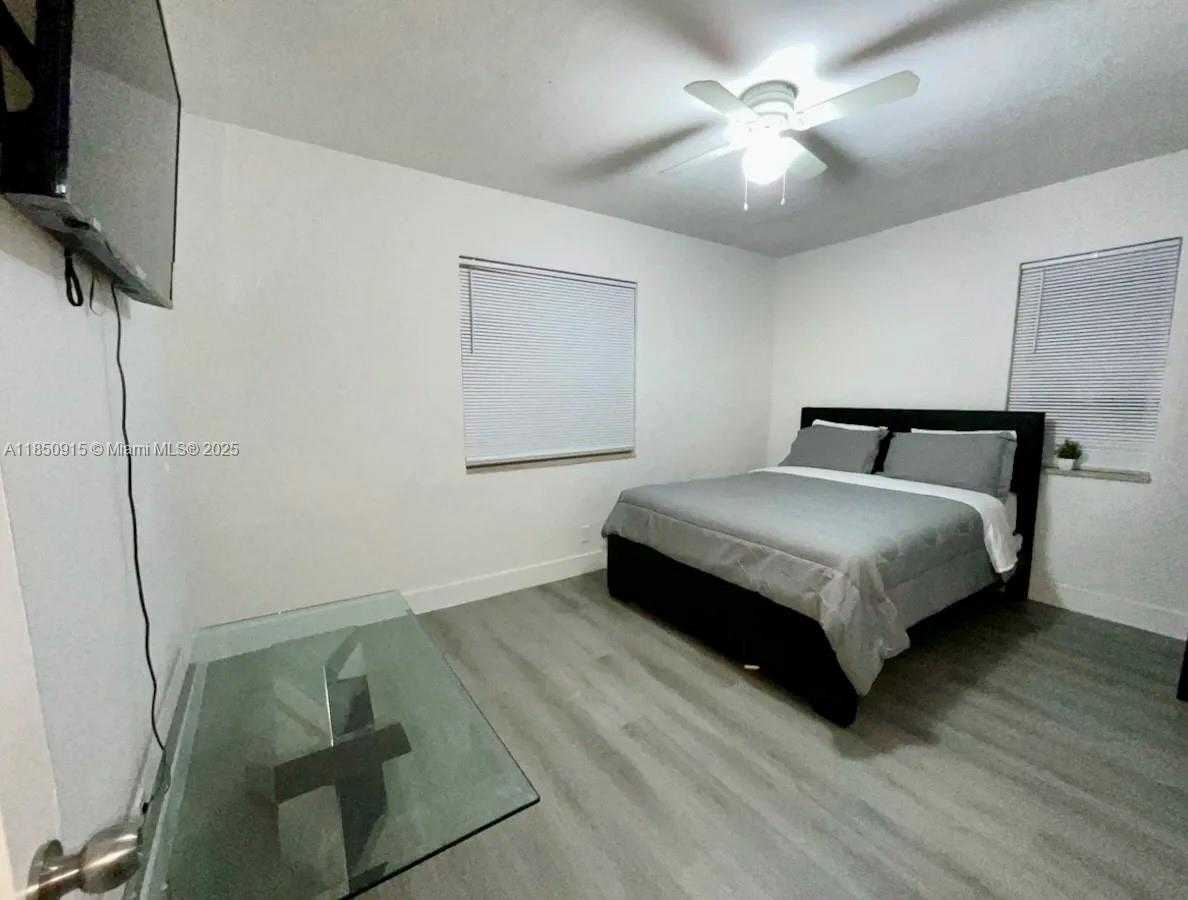 Small Image of 3318 NORTH WEST 19TH AVE #1, Miami Number 6