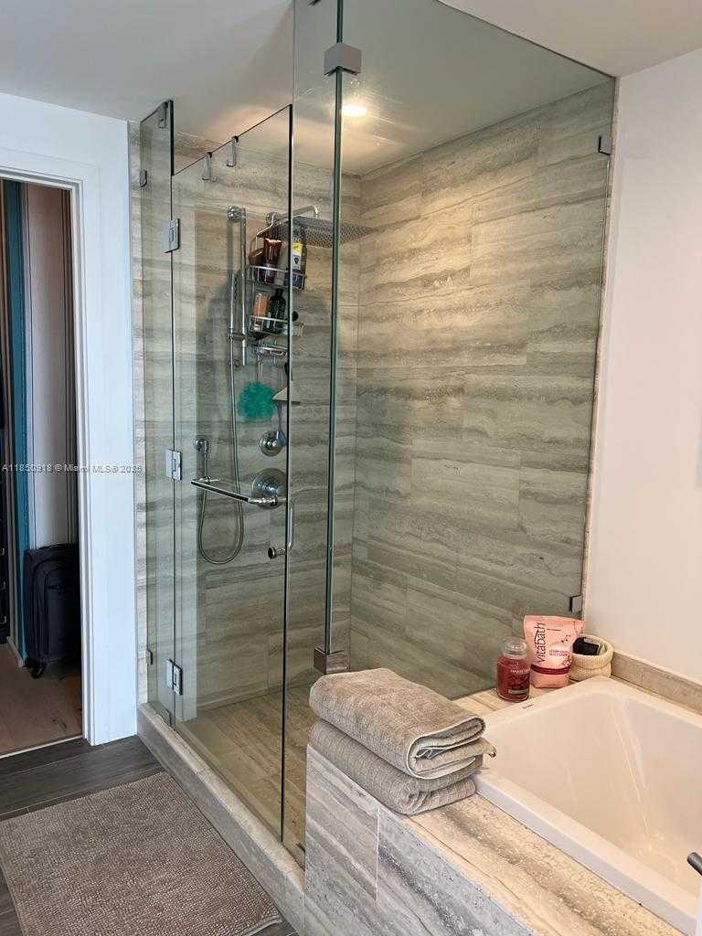 Small Image of 2900 NORTH EAST 7TH AVE #4209, Miami Number 12