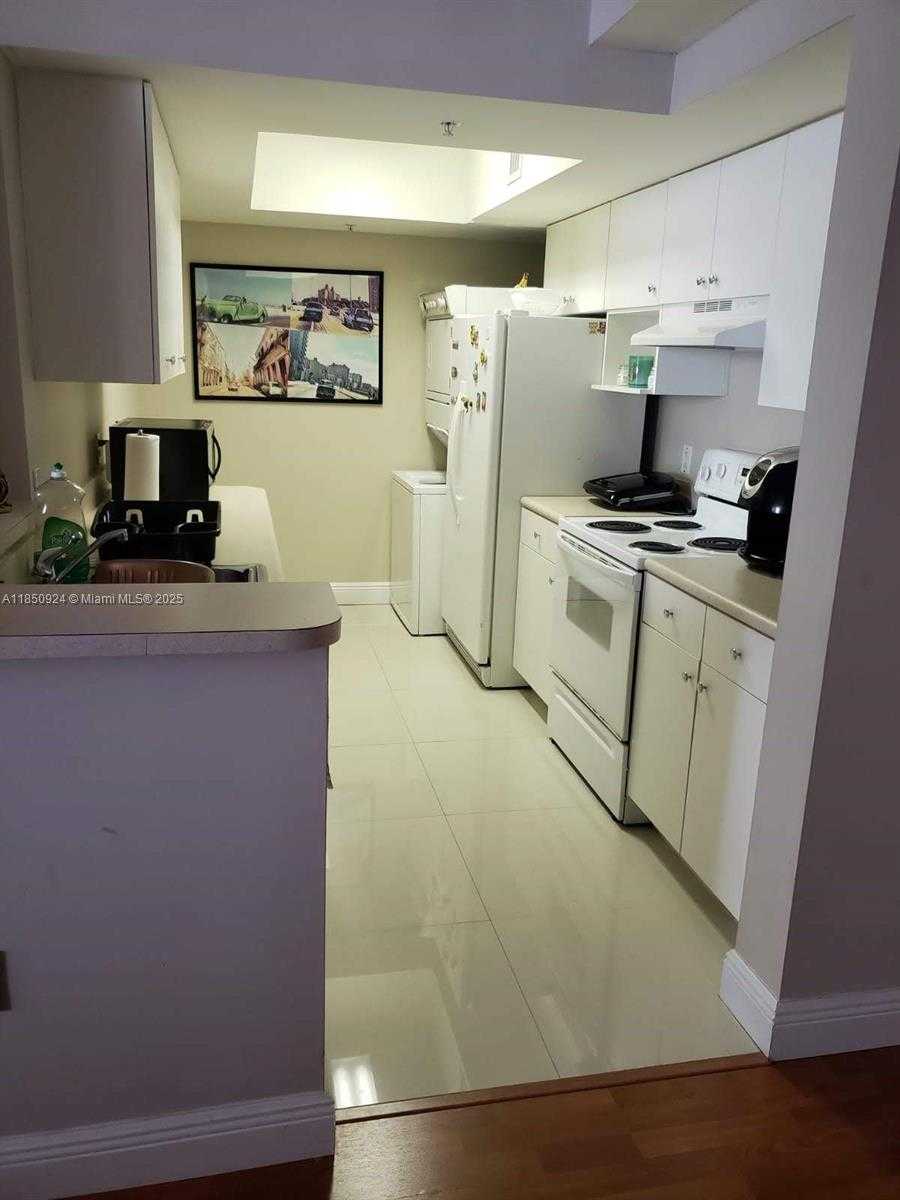 Small Image of 5085 NORTH WEST 7TH ST #808, Miami Number 22