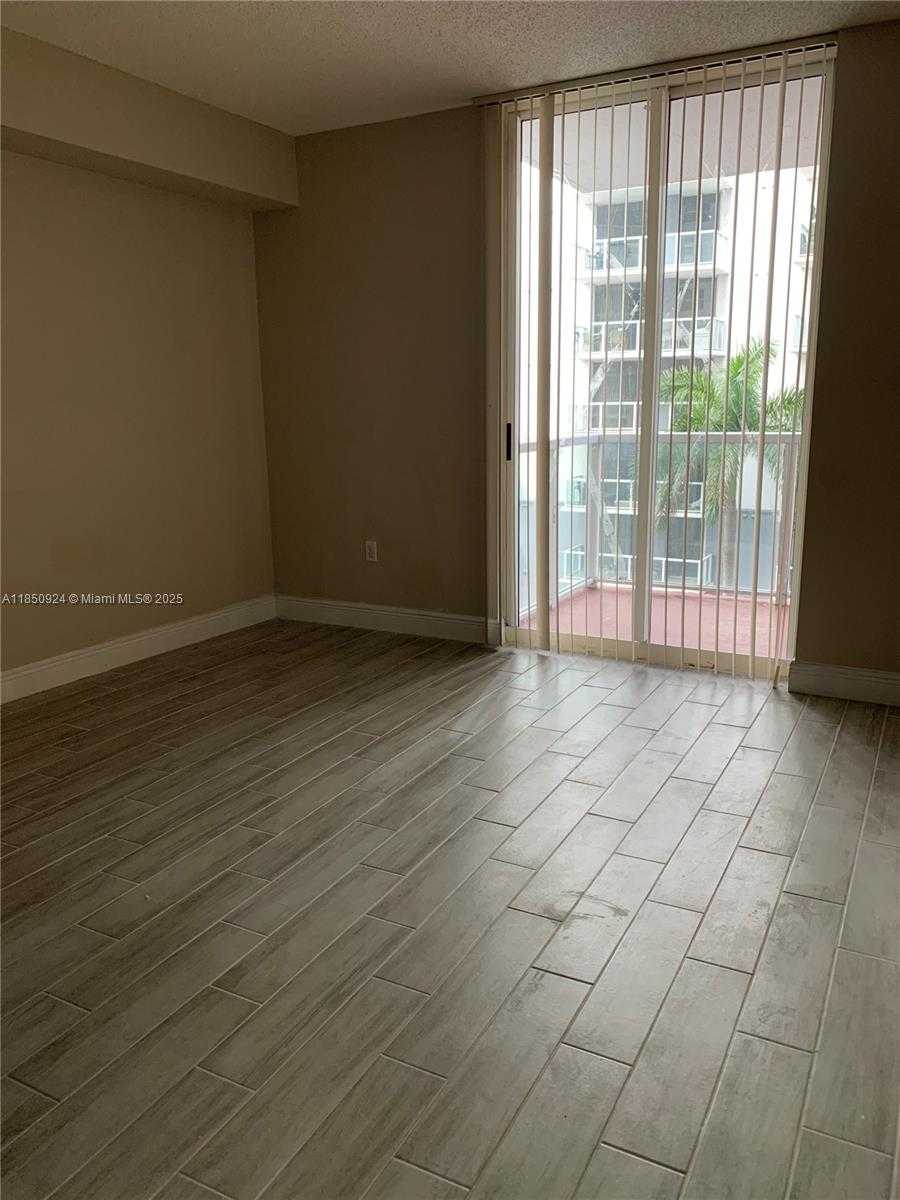 Small Image of 5085 NORTH WEST 7TH ST #808, Miami Number 29