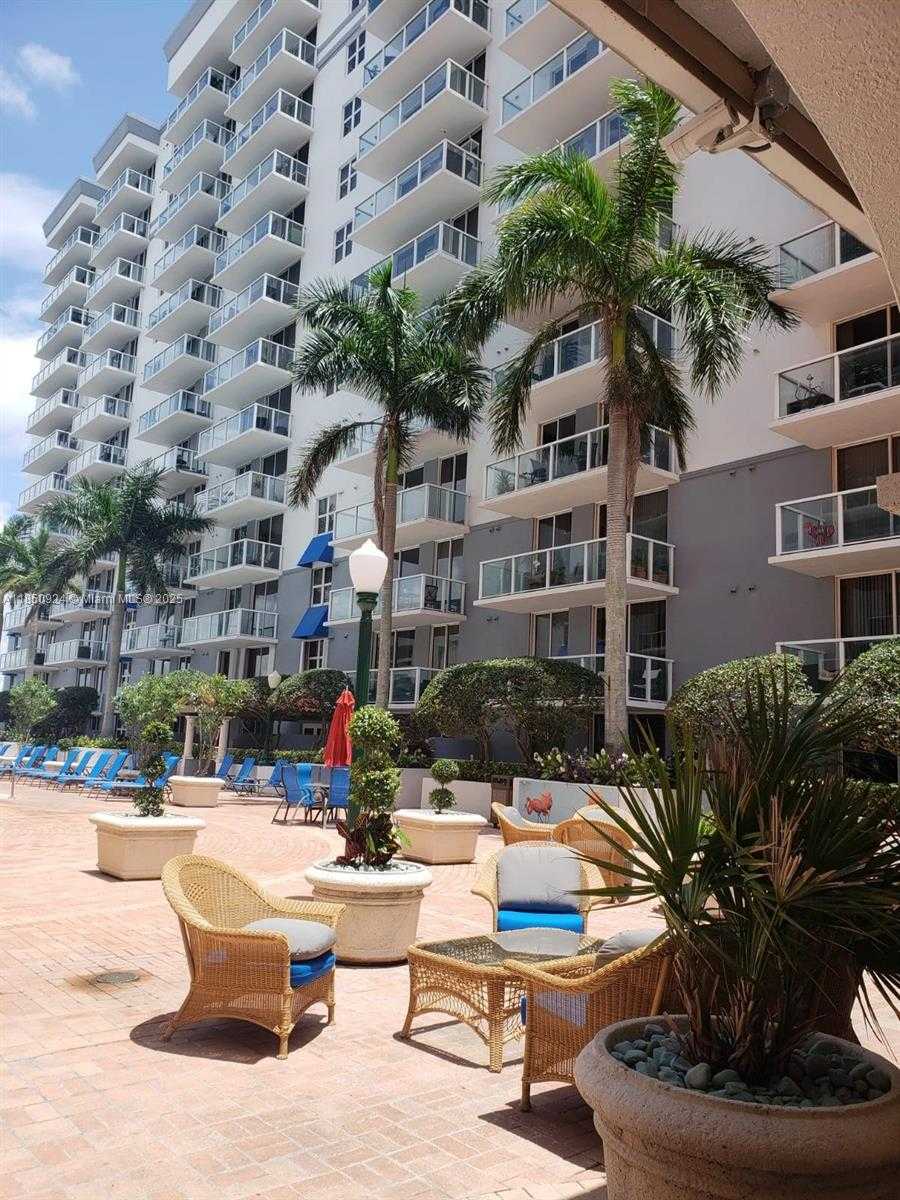 Small Image of 5085 NORTH WEST 7TH ST #808, Miami Number 4