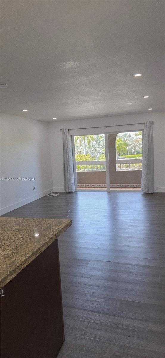 Small Image of 7707 CAMINO REAL #B-411, Miami Number 10