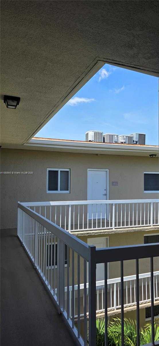 Small Image of 7707 CAMINO REAL #B-411, Miami Number 2