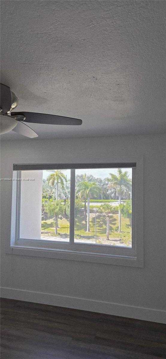 Small Image of 7707 CAMINO REAL #B-411, Miami Number 27