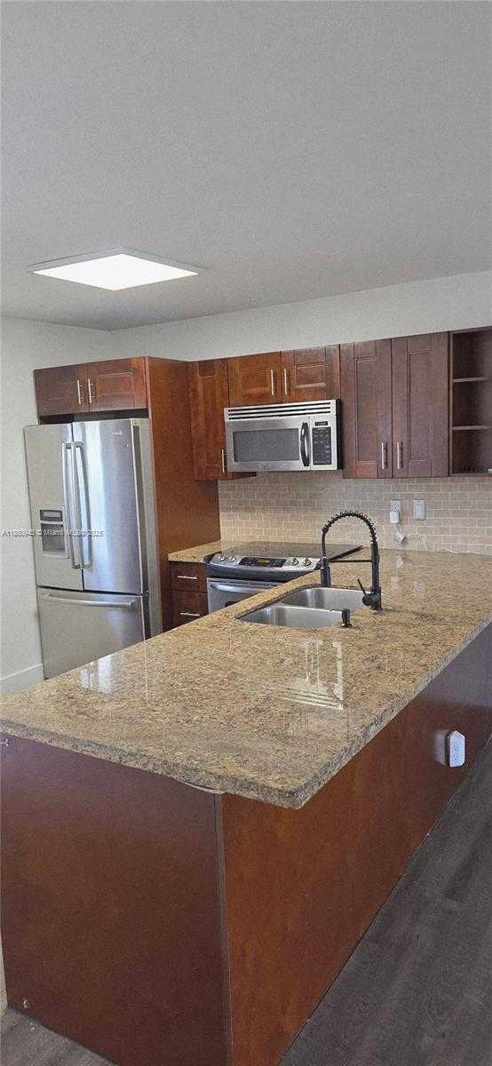 Small Image of 7707 CAMINO REAL #B-411, Miami Number 5