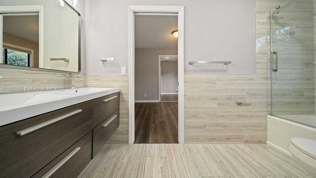 Small Image of 5831 NORTH WEST 81ST TER, Parkland Number 50