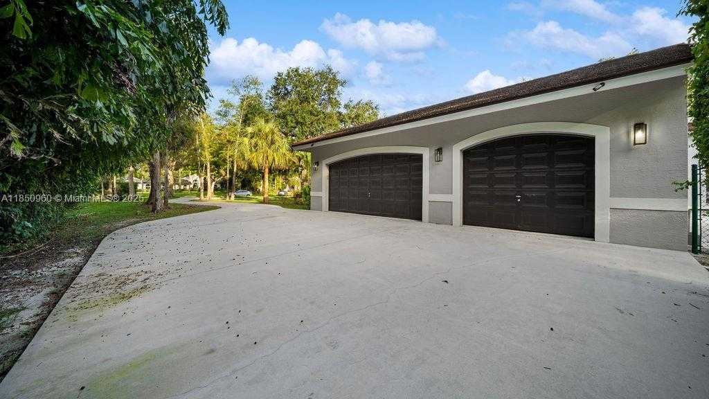 Small Image of 5831 NORTH WEST 81ST TER, Parkland Number 70
