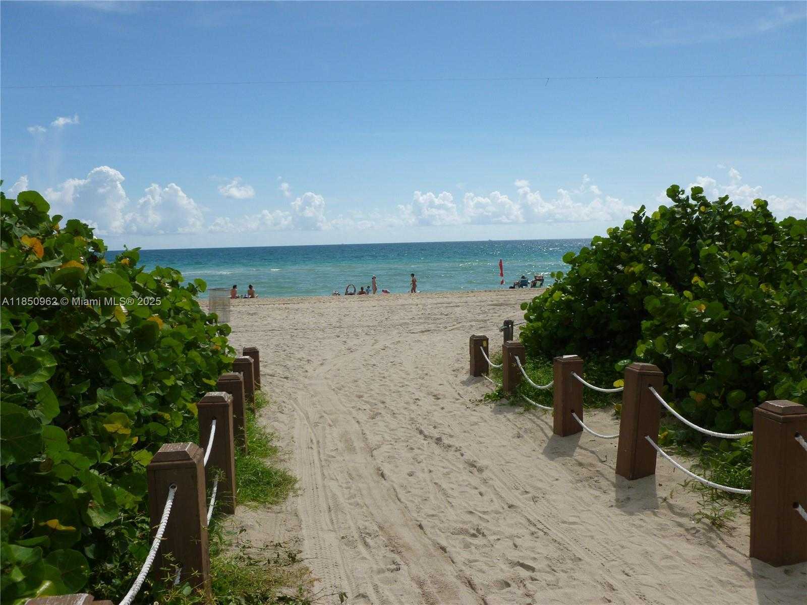 Small Image of 401 69TH ST #210, Miami Beach Number 12