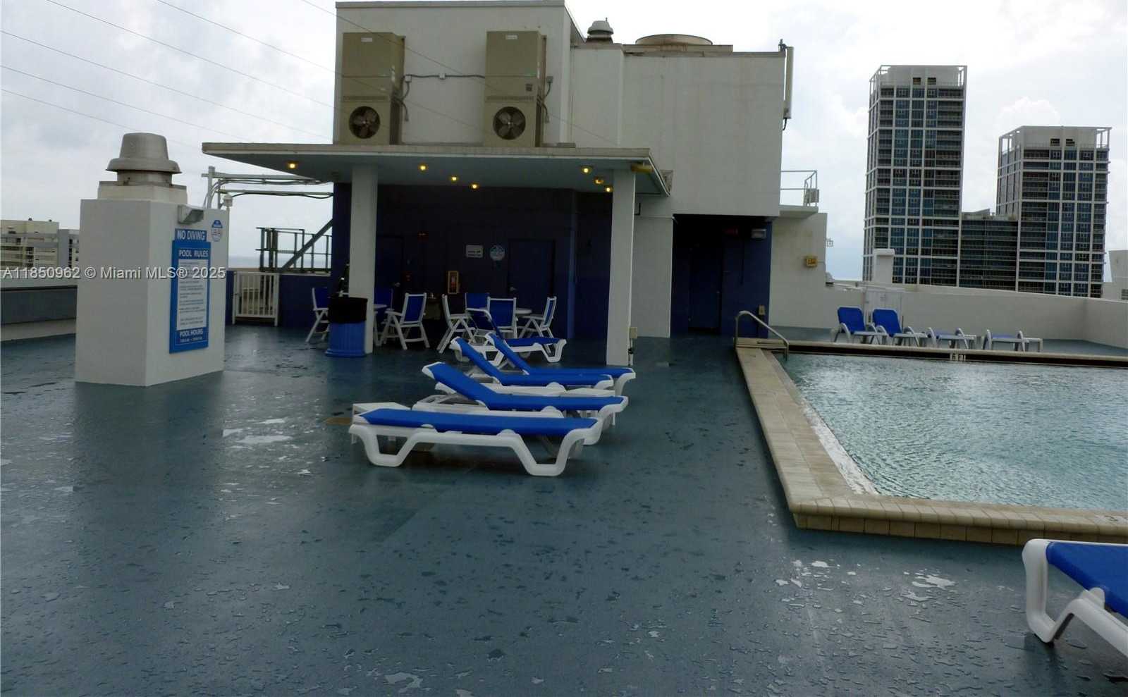 Small Image of 401 69TH ST #210, Miami Beach Number 18