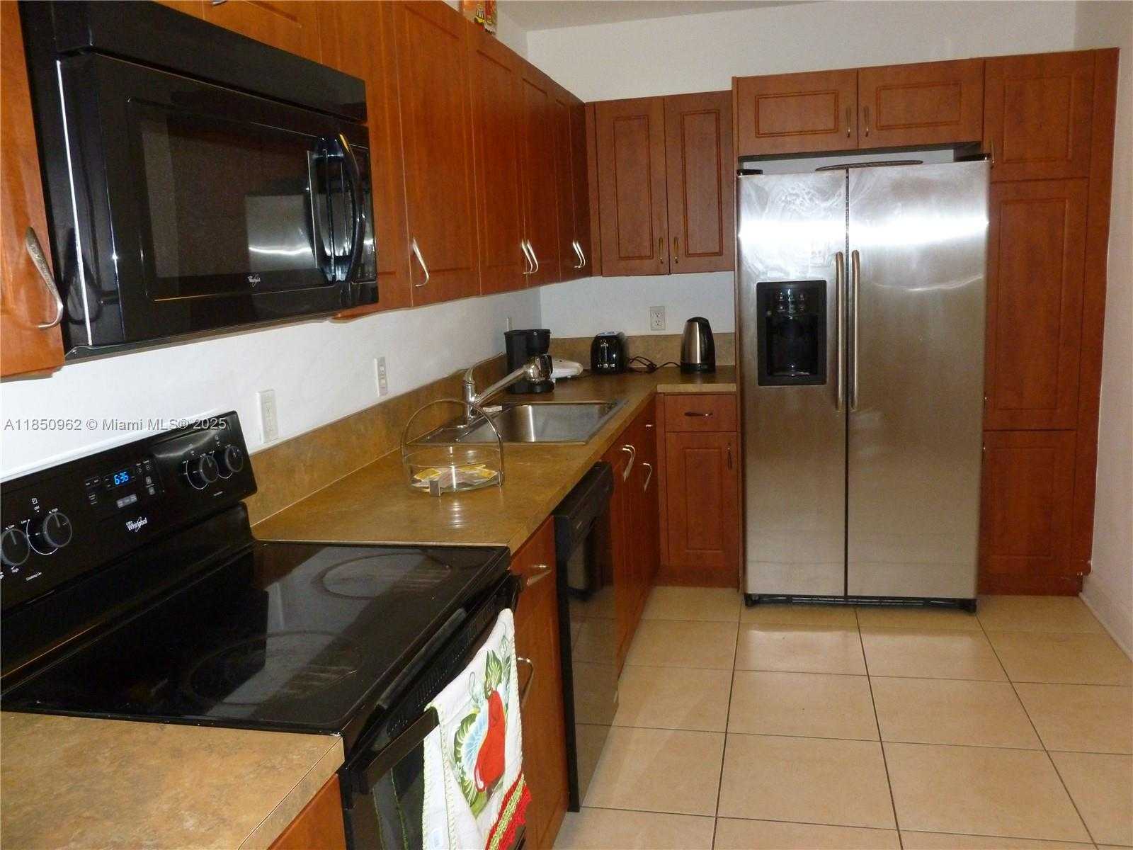 Small Image of 401 69TH ST #210, Miami Beach Number 9