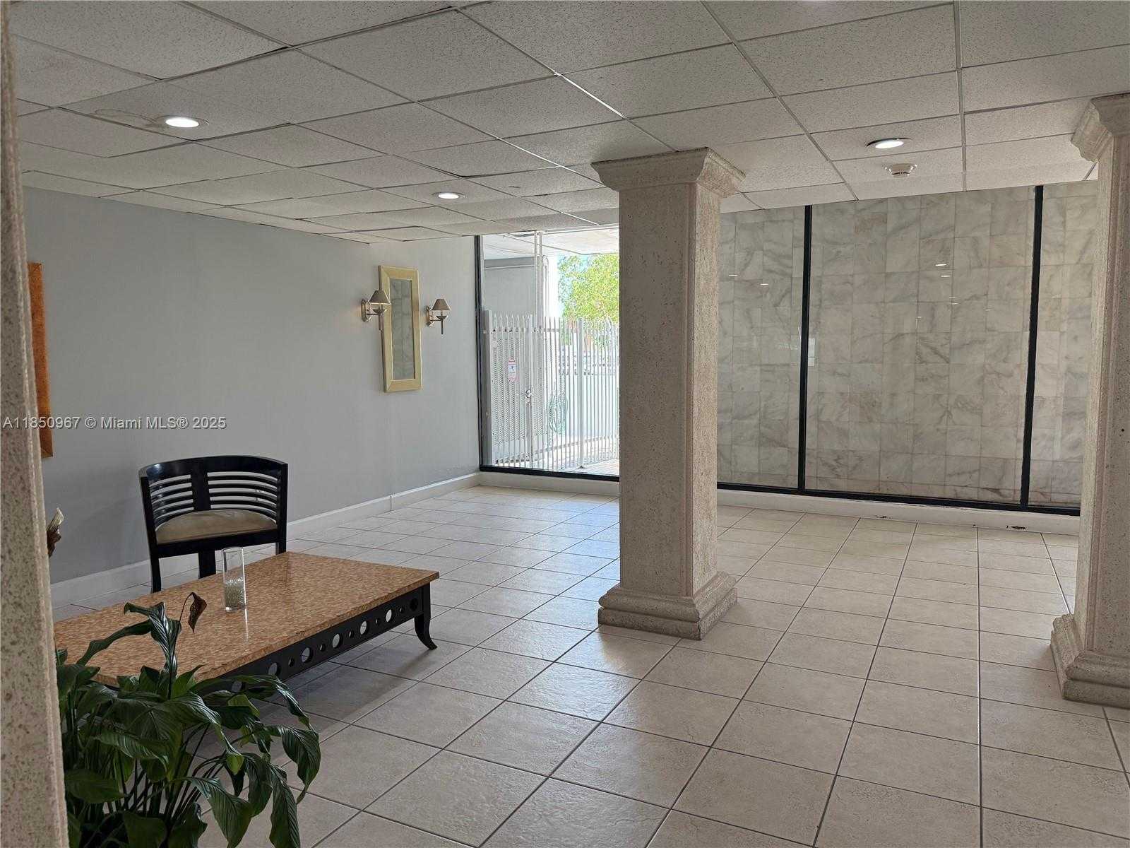 Small Image of 2016 BAY DR #202, Miami Beach Number 18