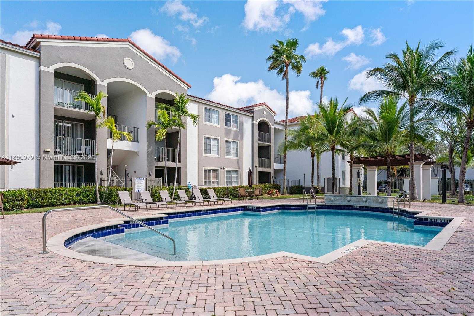 Small Image of 6851 SOUTH WEST 44TH ST #309, Miami Number 2