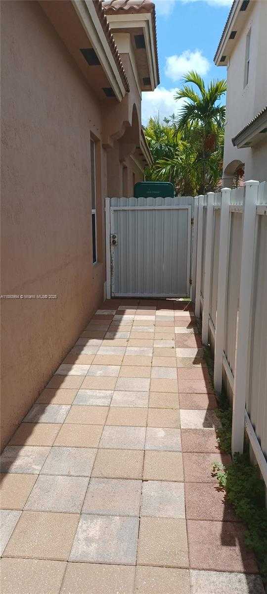 Small Image of 2210 NORTH EAST 37TH RD, Homestead Number 39