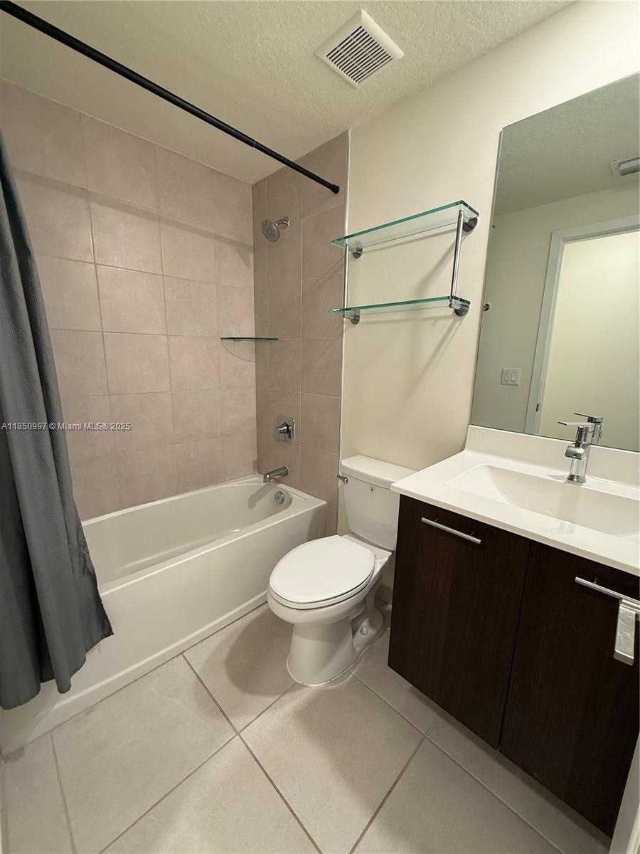 Small Image of 4648 NORTH WEST 83RD PATH #4648, Doral Number 11