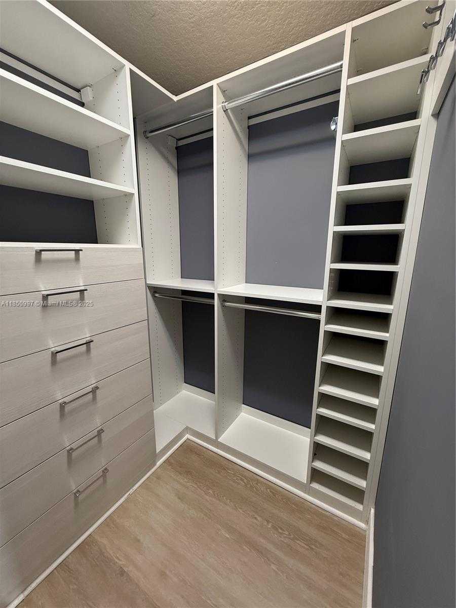 Small Image of 4648 NORTH WEST 83RD PATH #4648, Doral Number 8