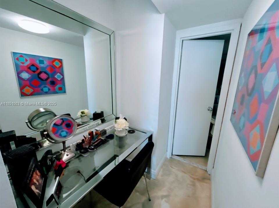 Small Image of 2030 SOUTH OCEAN DR #1802, Hallandale Beach Number 27